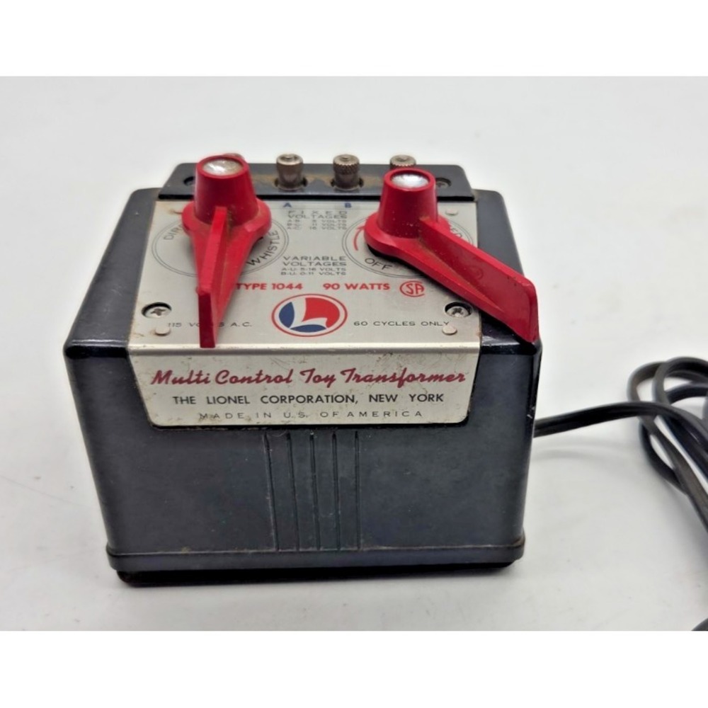 Lionel Trainmaster Transformer No. 1044 115V 90watts - FOR PARTS SEE NOTES